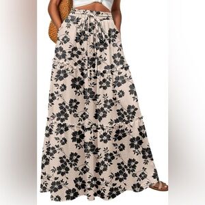 Chic Floral Black and Cream Maxi Skirt